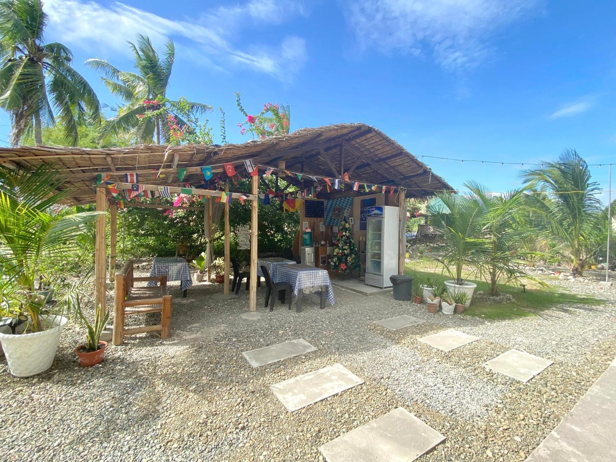 Coconut Inn 몰볼 외부 사진