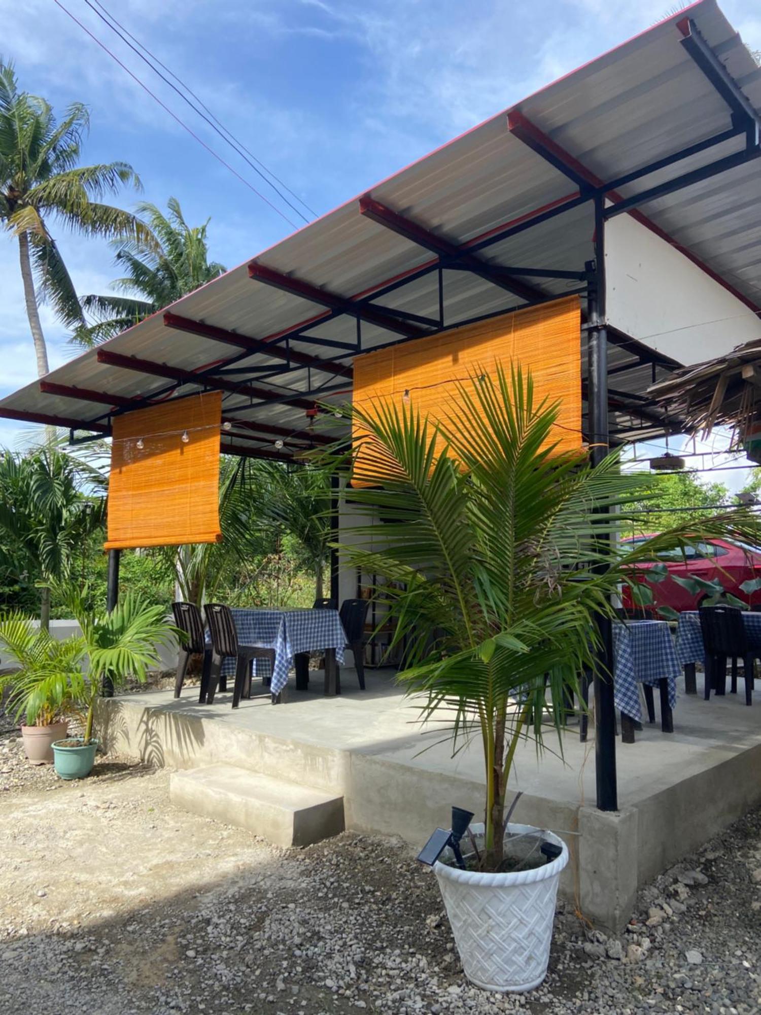 Coconut Inn 몰볼 외부 사진